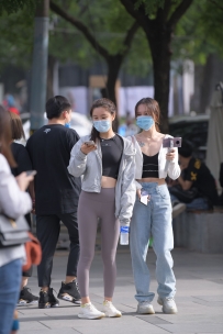 【精选街拍】Vol.2727 甜美青春姐妹 [54P-1.22GB]