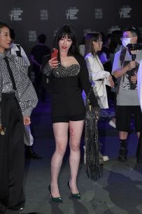 【精选街拍】Vol.2187 复古黑色系搭配 [98P-2.93GB]