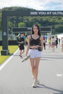 【精选街拍】Vol.2843 短裤黑白搭配 [68P-511MB]