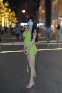 【精选街拍】Vol.2386 绿色紧身包臀裙 [168P+1V-2.68GB]