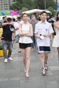 【精选街拍】Vol.2179 帅气黑白搭配美女 [87P-1.94GB]