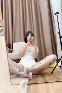 【微密圈】No.216_#胜利的小生活_蝴蝶白丝_9P+1V