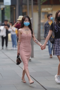 【精选街拍】Vol.2515 修身包臀长裙 [86P+1V-1.07GB]