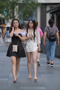 【精选街拍】Vol.2892 闺蜜之间黑白搭配 [89P-1.35GB]