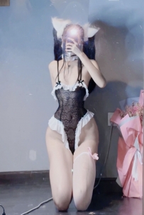 【微密圈】No.222_#小艾根本吃不饱_蕾丝女仆_18P+21V