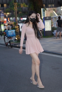 【精选街拍】Vol.2342 粉裙女神 [64P+1V-1.03GB]